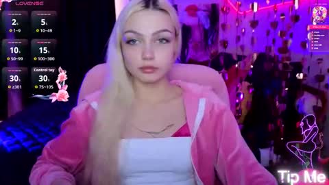 I am Lina online show from February 20, 12:05 pm