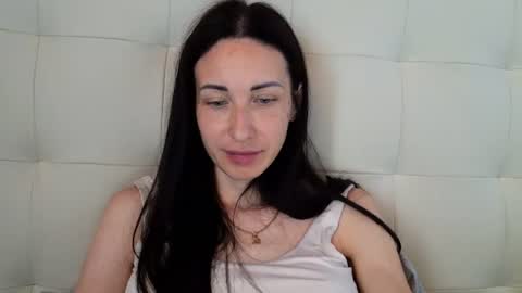 LinaLivee online show from July 8, 7:57 am