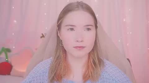 Snapshot of linalyy chatting on December 2, 5:35 am Lina online show from December 2, 5:35 am