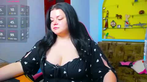 Lina online show from July 18, 7:01 am