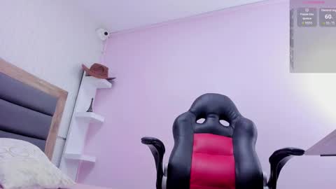 L I N A  online show from November 26, 4:02 am