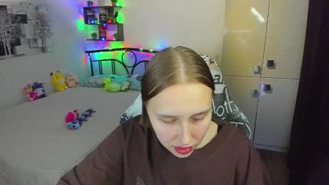 Lina online show from May 1, 9:41 pm