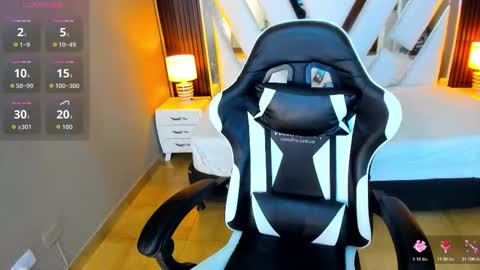  Linda  online show from November 21, 6:17 pm