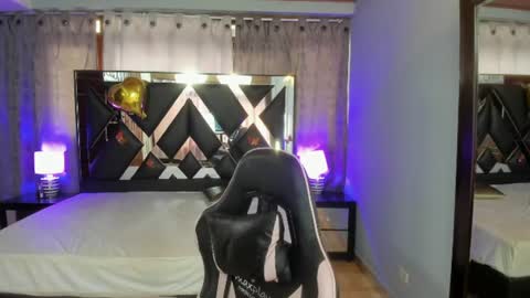  Linda  online show from June 20, 6:33 pm