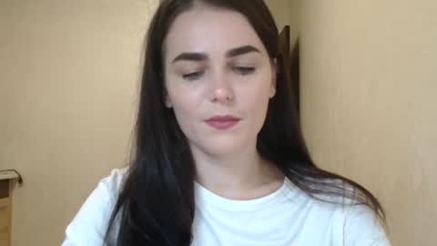 Linda online show from November 28, 8:00 pm