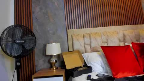 linda cabal online show from October 27, 9:08 pm