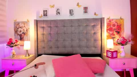 Linda Fosterr online show from February 21, 9:27 pm