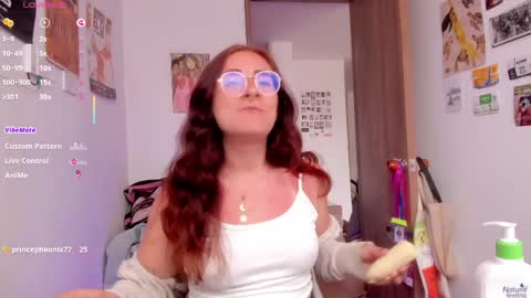 Giggles  online show from April 10, 5:17 pm