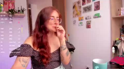 Giggles  online show from June 16, 1:47 pm
