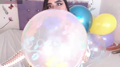 Linda  online show from May 30, 3:14 am