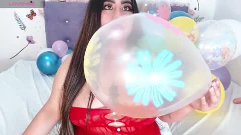 Linda  online show from May 30, 9:56 pm