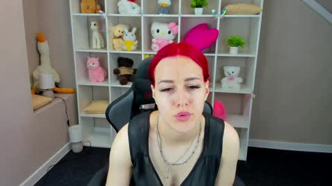Snapshot of linda_jonys chatting on May 14, 8:21 am Linda online show from May 14, 8:21 am