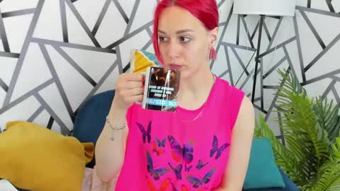 Snapshot of linda_jonys chatting on May 30, 8:11 am Linda online show from May 30, 8:11 am