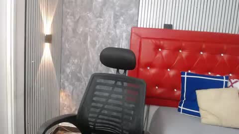 Linda online show from June 14, 12:18 pm