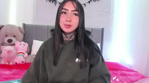 Snapshot of linda_milleer_ chatting on September 18, 10:45 pm Lindaa maria online show from September 18, 10:45 pm