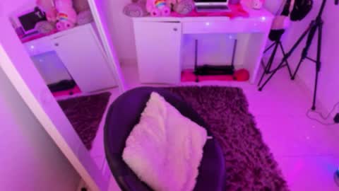 Snapshot of linda_milleer_ chatting on October 26, 3:56 am Lindaa maria online show from October 26, 3:56 am