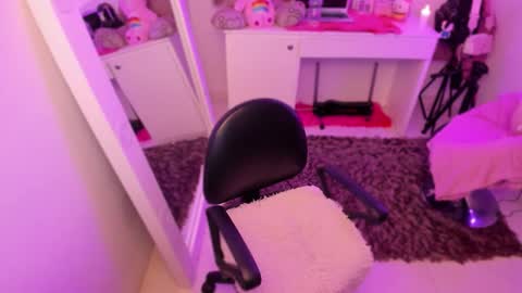 Snapshot of linda_milleer_ chatting on November 2, 5:43 am Lindaa maria online show from November 2, 5:43 am