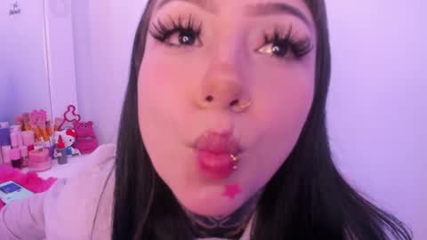 Snapshot of linda_milleer_ chatting on November 26, 4:02 am Lindaa maria online show from November 26, 4:02 am