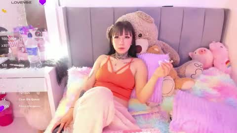 Snapshot of linda_milleer_ chatting on January 19, 12:58 am Lindaa maria online show from January 19, 12:58 am