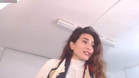 Maria Paula online show from April 28, 12:21 pm