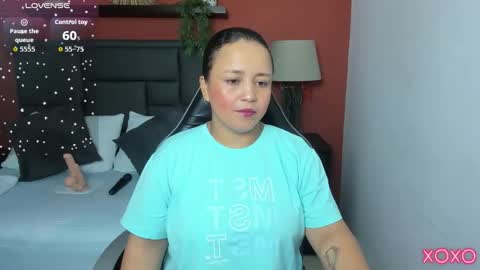 L I N D A online show from December 20, 2:18 am