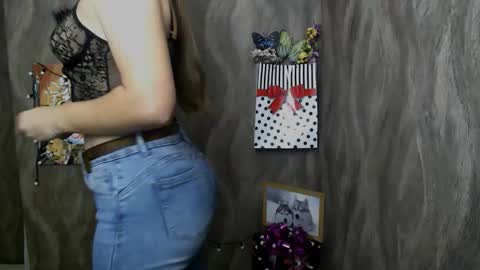 Snapshot of linda_s_ chatting on October 11, 9:30 am Linda online show from October 11, 9:30 am