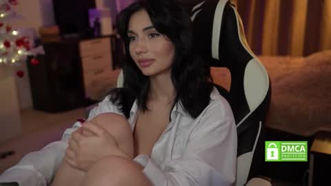 Call me Linda online show from January 10, 6:42 pm