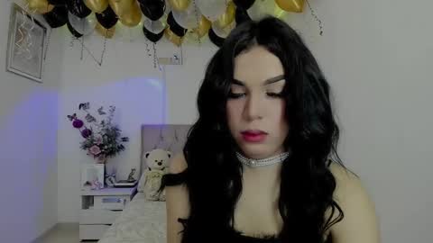 Snapshot of linda_zaam8386 chatting on February 3, 3:17 pm online show from February 3, 3:17 pm