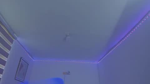 Snapshot of linda_zaam8386 chatting on March 10, 8:45 pm online show from March 10, 8:45 pm