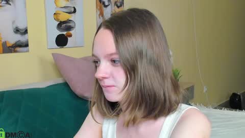 My real name is Olivia online show from April 3, 1:14 am