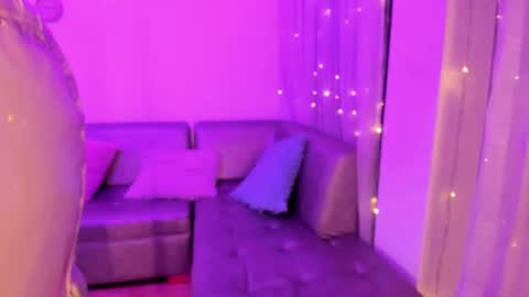 Snapshot of lindaa_miller chatting on February 21, 3:45 am linda miller online show from February 21, 3:45 am