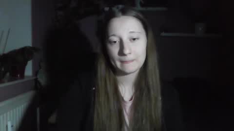LindaAmore online show from September 30, 8:25 pm