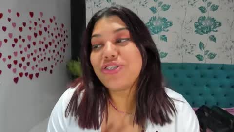 Snapshot of lindabreexlove chatting on January 22, 7:45 pm online show from January 22, 7:45 pm