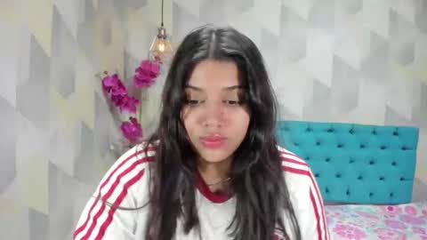 Snapshot of lindabreexlove chatting on September 10, 4:45 am online show from September 10, 4:45 am