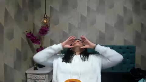 Snapshot of lindabreexlove chatting on September 26, 4:22 pm online show from September 26, 4:22 pm