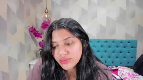 Snapshot of lindabreexlove chatting on September 29, 4:34 pm online show from September 29, 4:34 pm