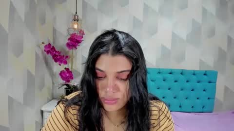 Snapshot of lindabreexlove chatting on October 11, 1:42 pm online show from October 11, 1:42 pm