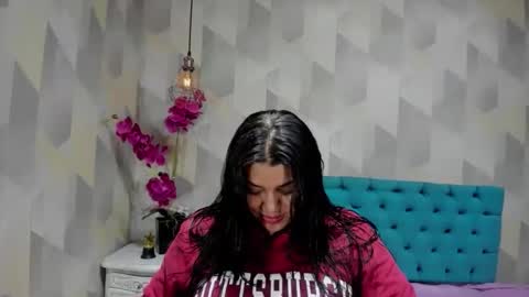 Snapshot of lindabreexlove chatting on October 12, 1:32 pm online show from October 12, 1:32 pm