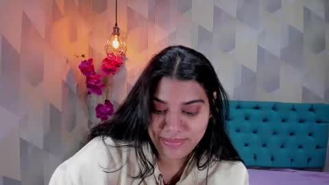 Snapshot of lindabreexlove chatting on November 22, 2:49 pm online show from November 22, 2:49 pm