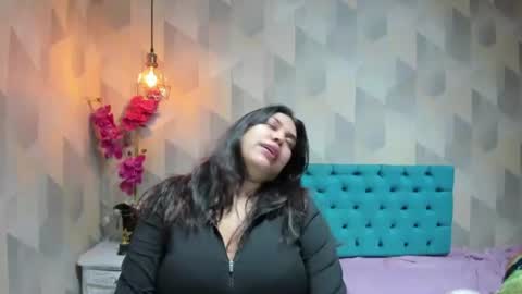    online show from June 30, 2:18 pm