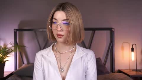 your Linda is back online show from February 10, 11:15 am