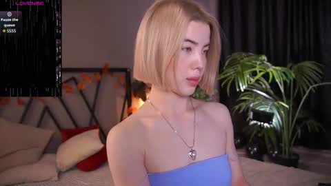 your Linda is back online show from November 27, 4:36 am