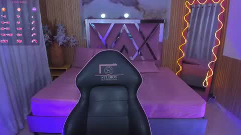 Linda  online show from June 17, 3:20 am