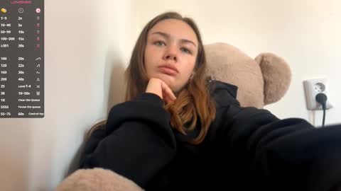 Snapshot of lindseytammo chatting on September 12, 10:04 am Kate online show from September 12, 10:04 am
