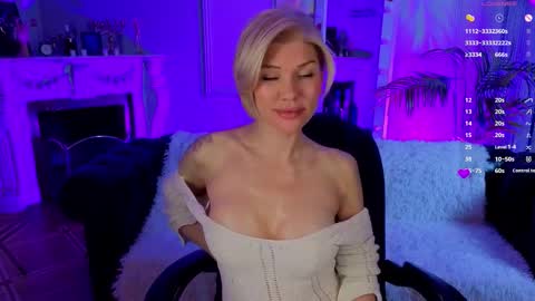 lindsi_luvviv online show from March 18, 4:10 pm