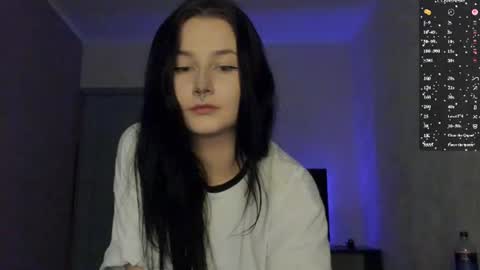 Lina online show from June 17, 9:01 am