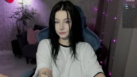 Lina online show from July 22, 2:20 pm