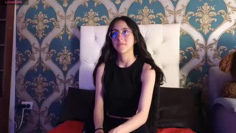 ling ling24 online show from December 3, 5:55 pm