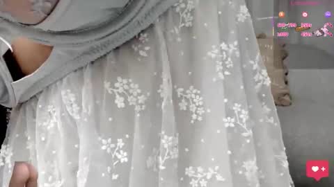 Snapshot of linhh99 chatting on March 4, 6:30 am linhh99 online show from March 4, 6:30 am