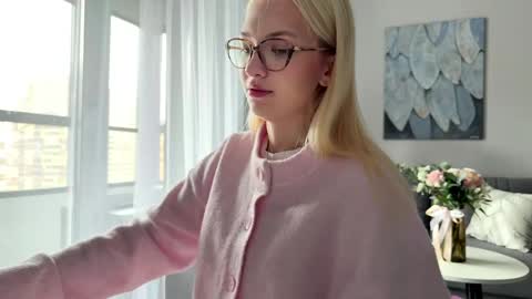Emma online show from April 30, 10:21 am